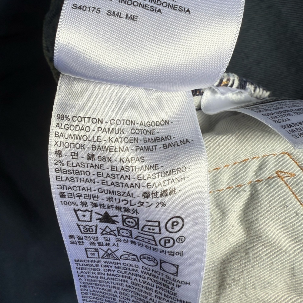 Levi's 512 Cut Off Denim Shorts Mens Womens Frayed Size 34” Waist - Picture 6 of 7